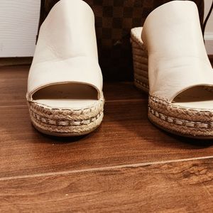 KARL LAGERFELD CARINA WEDGES